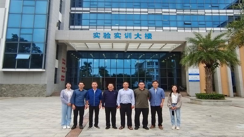深圳医疗电子产品代工：揭秘其背后的技术支撑与行业挑战