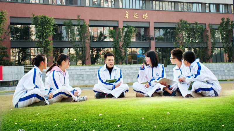 电子产品材质：专业生产公司的关键考量**